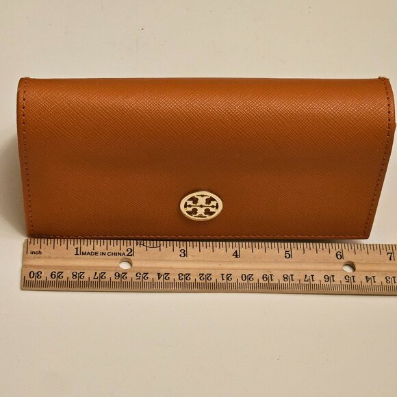 Pair of 2 Tory Burch Glasses Cases. One for Sunglasses One for Reeders - Picture 3 of 8